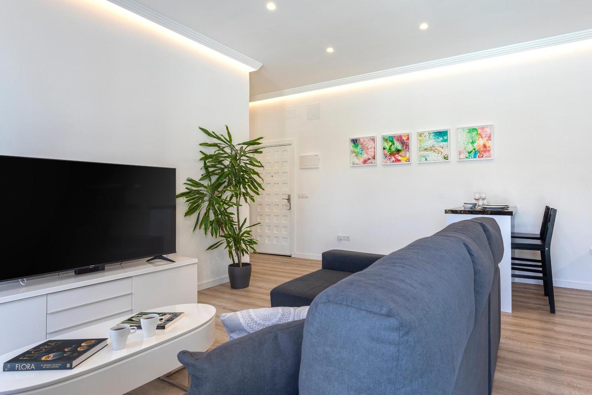 Apartamento Precioso Con Terraza En La Nogalera By Rent Me